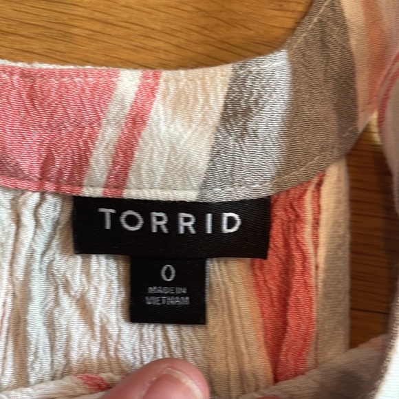 Torrid WHITE & MULTI STRIPE GODDESS TANK - Picture 3 of 4